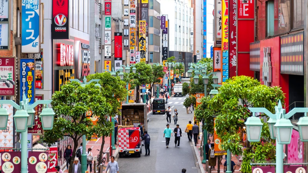 This is a shortcut for the whole family to move to Japan at a low cost!